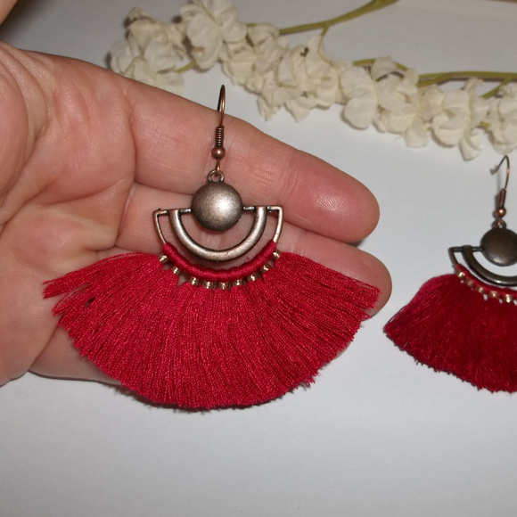 Jewelry - Tassel Earring Set Red Boho Fan Statement NWT 4720